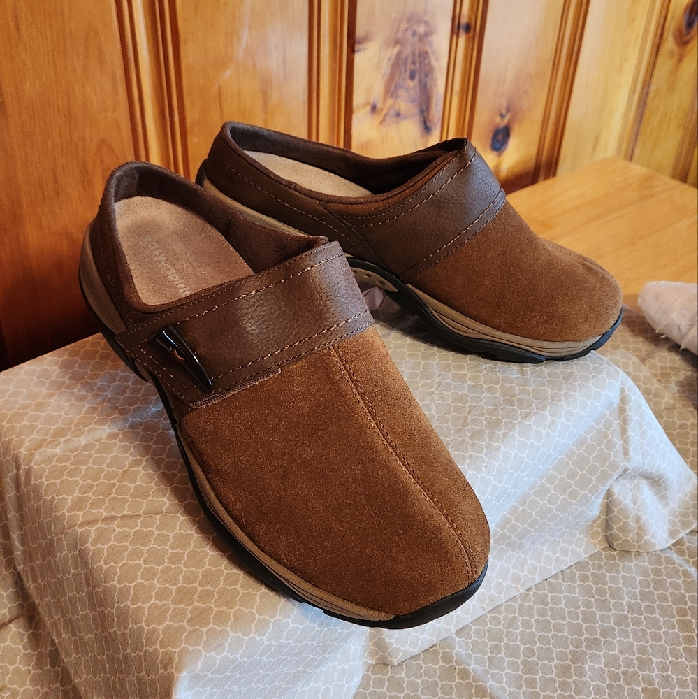 Easy Spirit Eseliana Slip On Clog